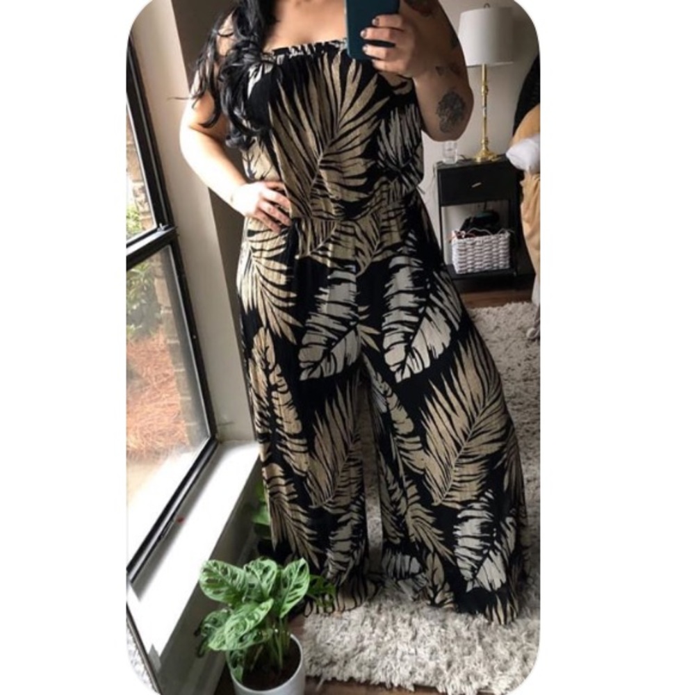 Size 18/20 strapless jumpsuit
